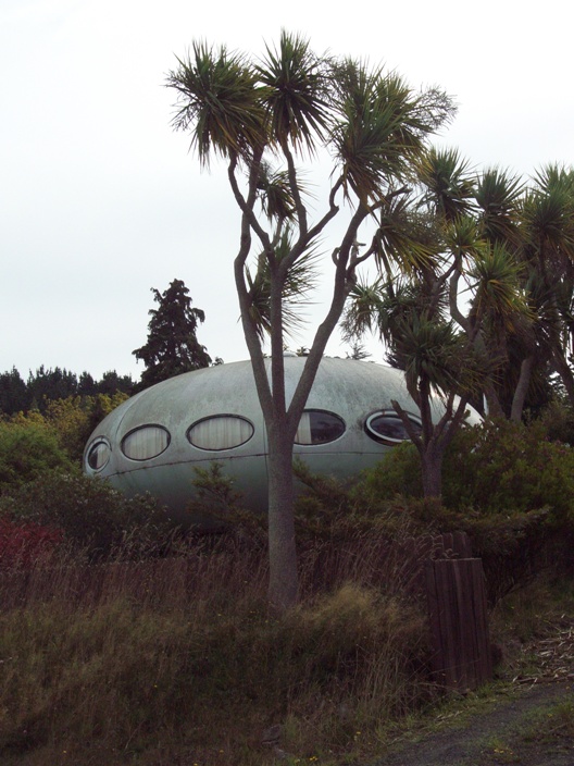 Futuro, Warrington, New Zealand - Wikipedia
